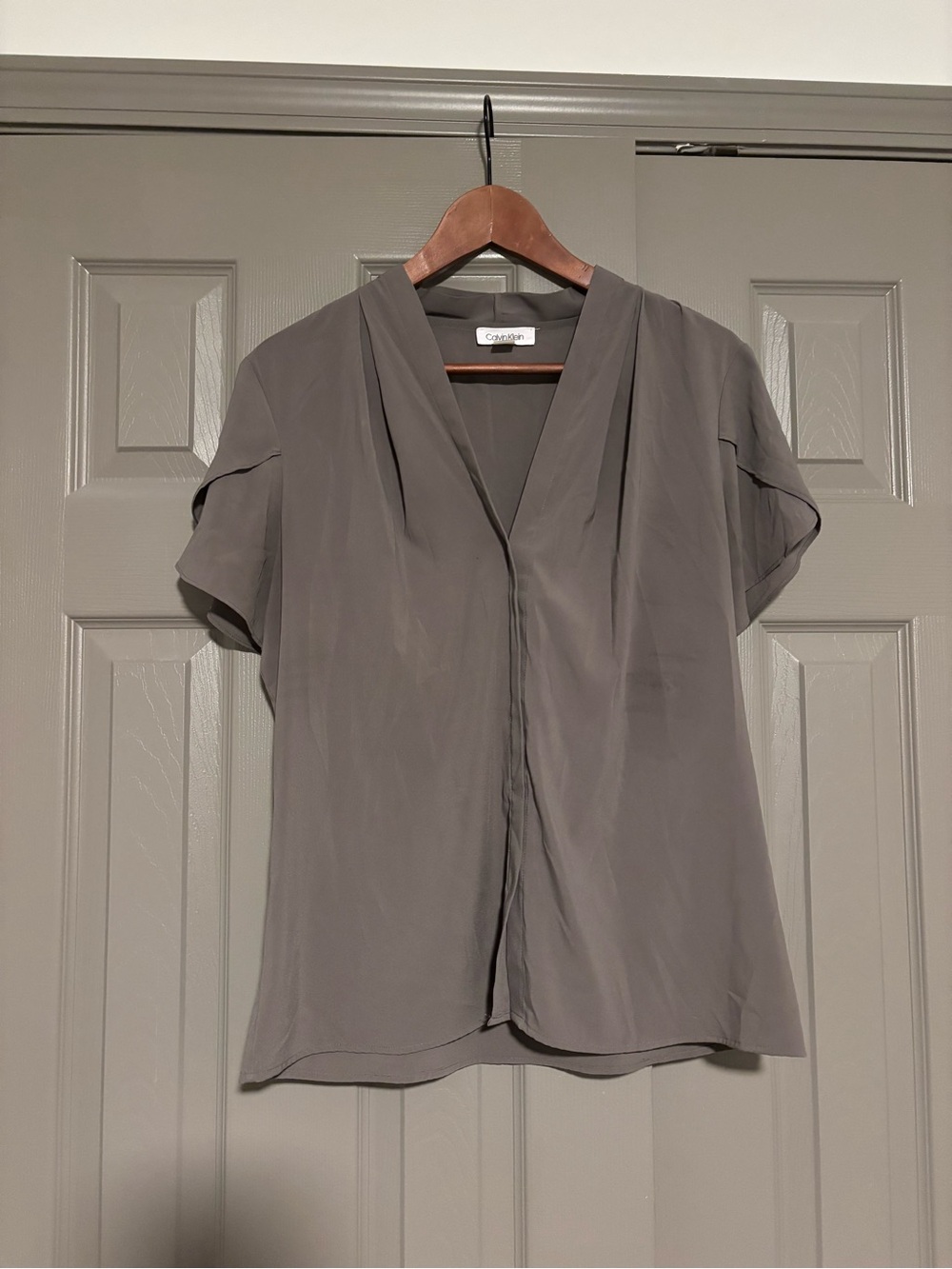 Calvin Klein Charcoal Gray V-Neck Short Sleeve Blouse